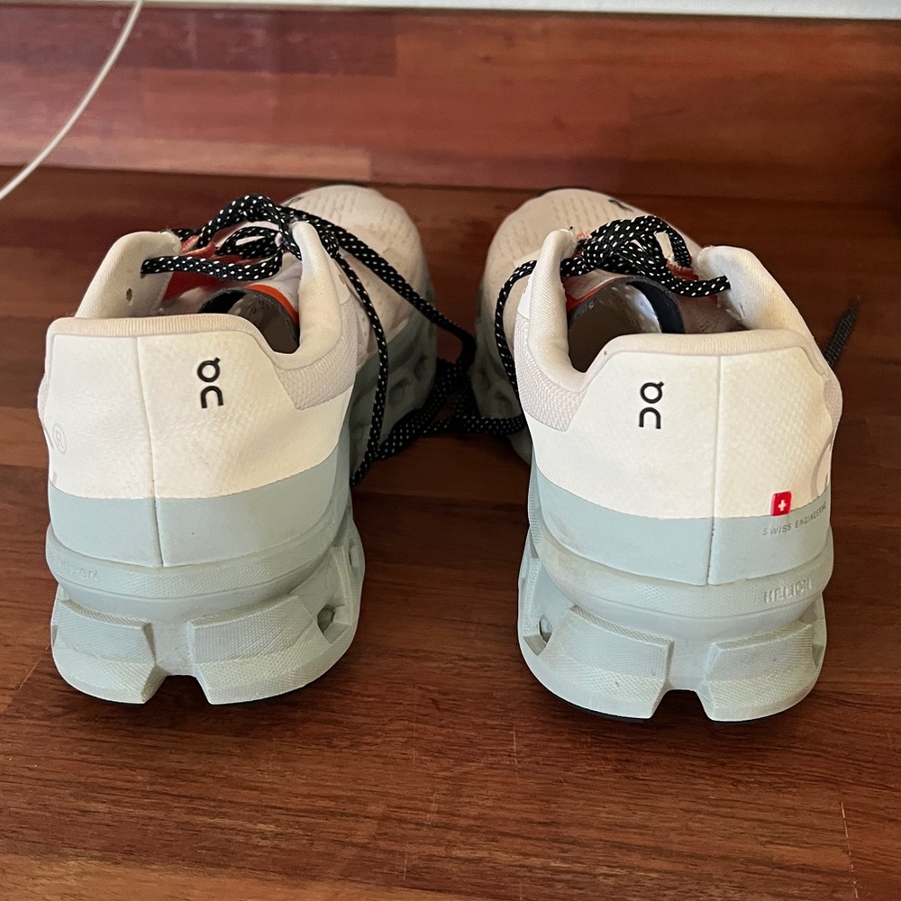 Lots of 🏃 left in these!! - Picture 3 of 9